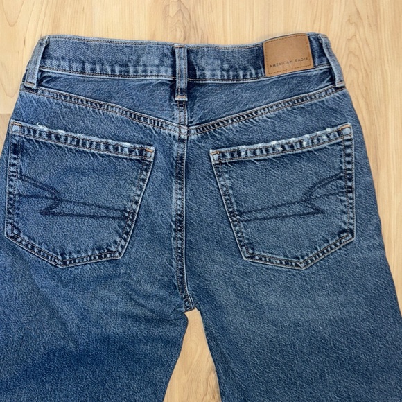 American Eagle Low Rise Baggy- Size 0 - Picture 9 of 10